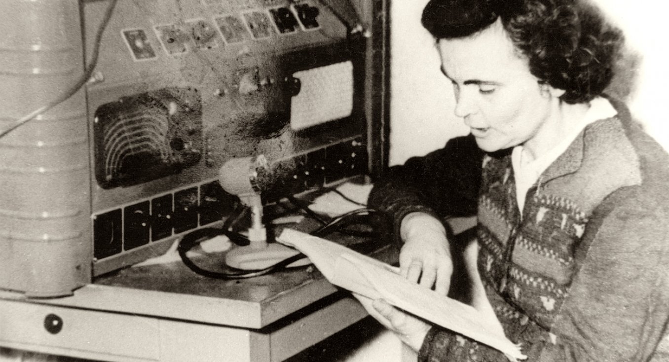 Prieš 60 metų pradėti transliuoti garsiniai skaitymai per vietinį radiją 